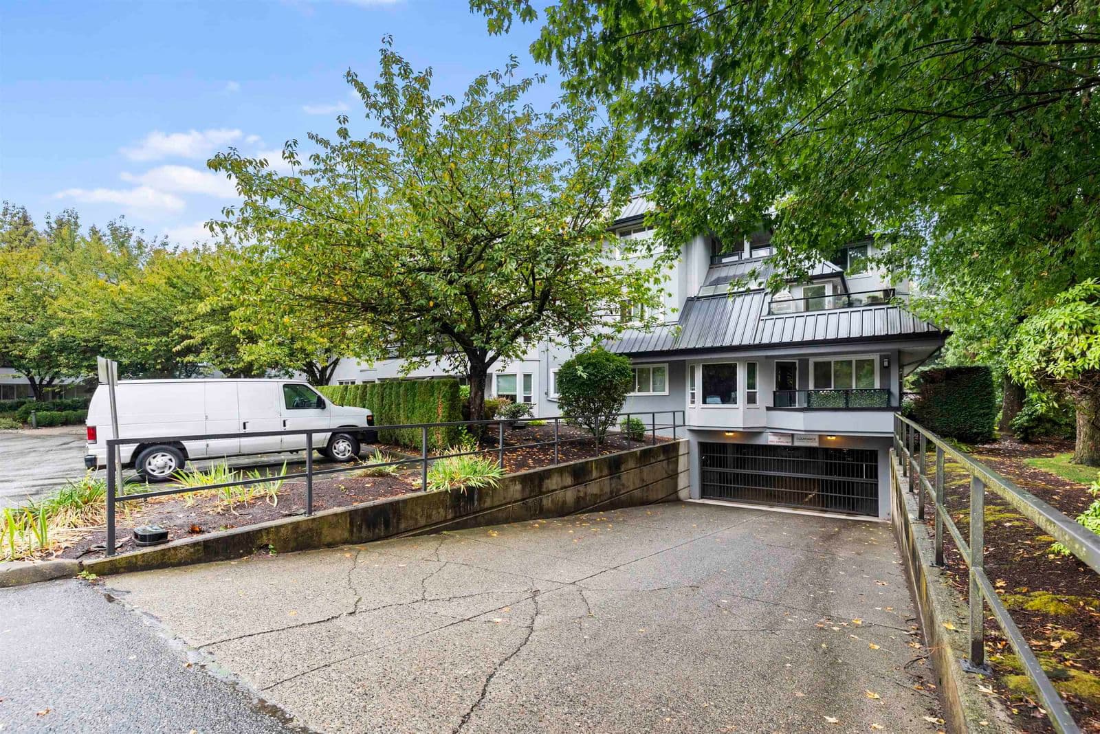 PublicWebsiteListing image 4